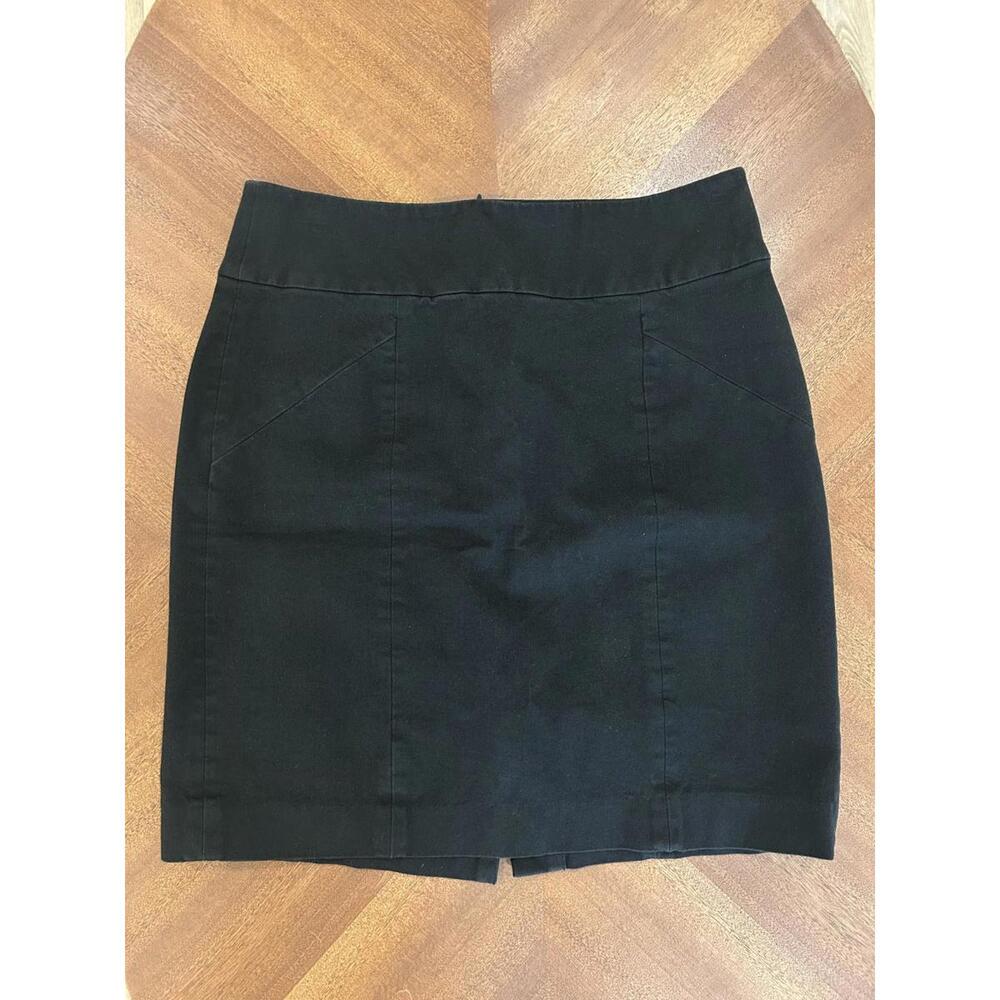 Banana Republic Stretchy Black Skirt size 6